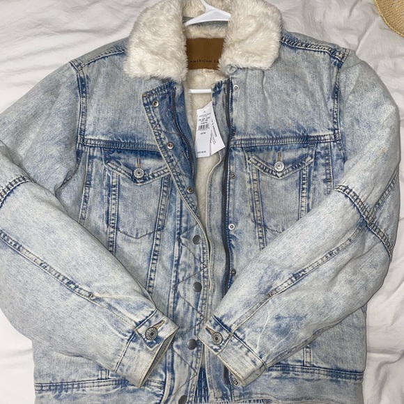 American Eagle Jean Jacket - Picture 1 of 3